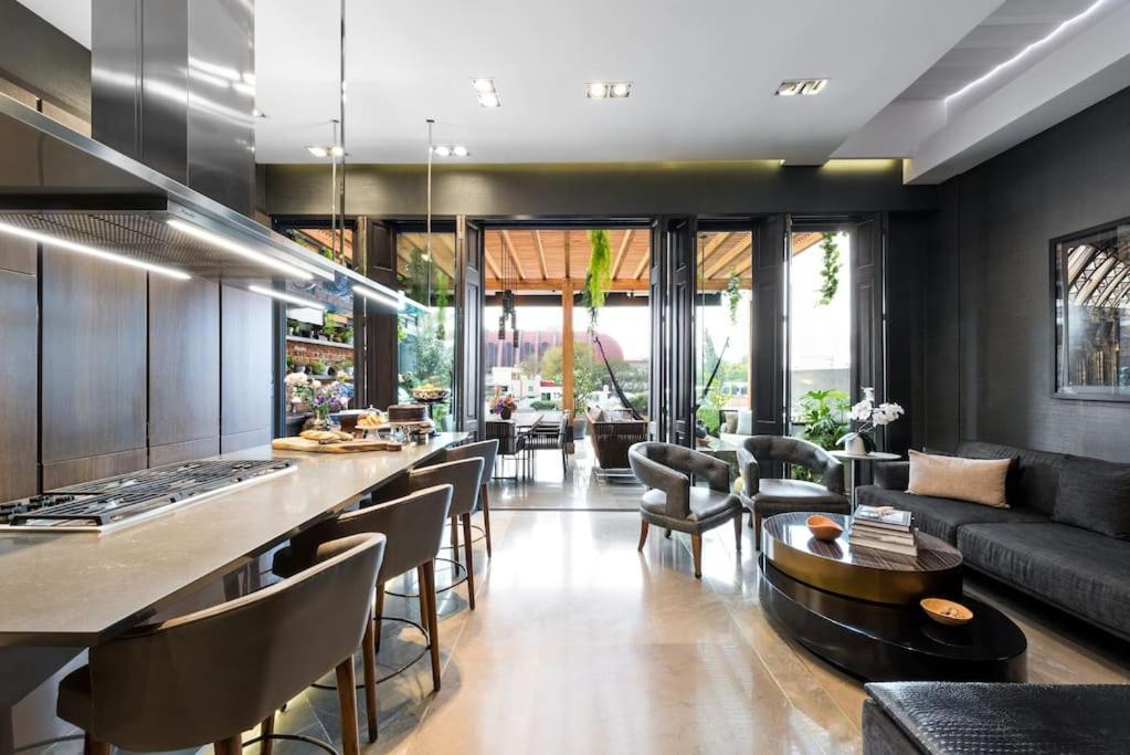 Luxurious Penthouse Oasis Apartamento