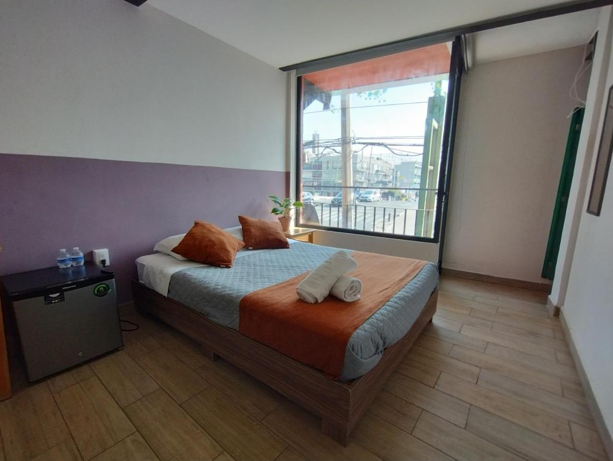 Colmena Monterrey Hotel 3*