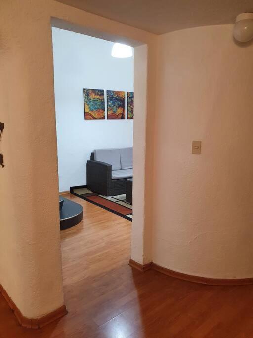 Hostal Linda Privada Polanco 2 Camas Mat Y Bano México DF