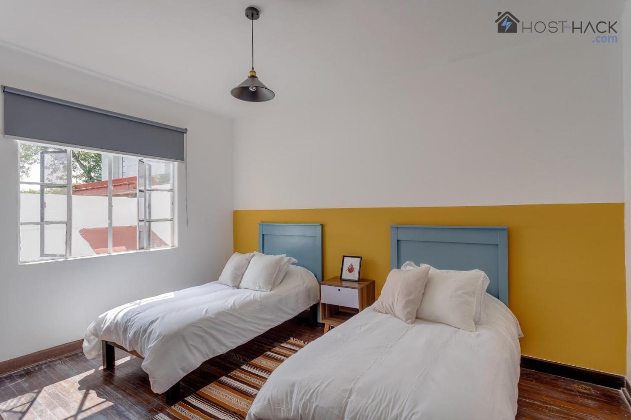 Refurbished Mansion With Garden & Patio In Lomas - Monte Blanco México DF