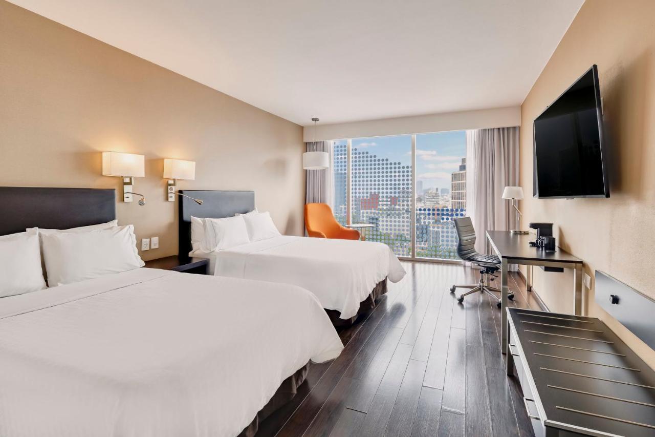 Fiesta Insurgentes Viaducto 4* Mexico City