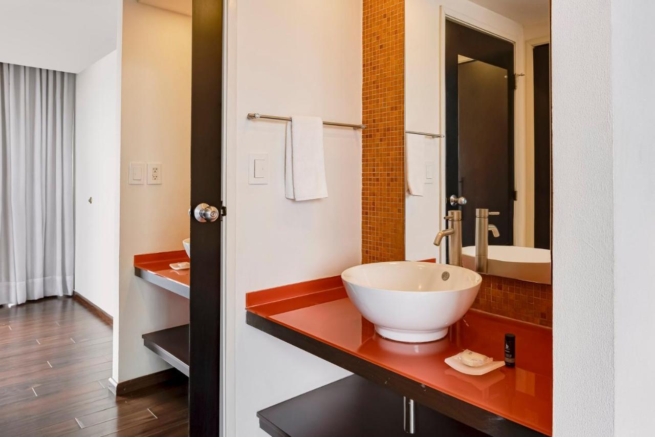 Fiesta Insurgentes Viaducto Hotel 4*