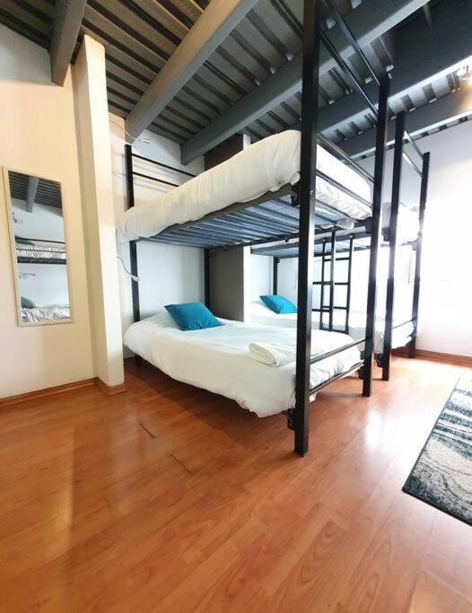 8 Personas En Polanco Literas Hostal *