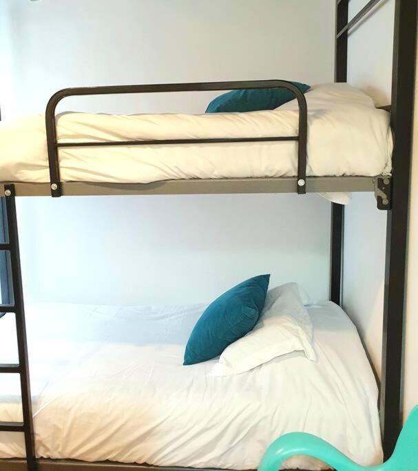8 Personas En Polanco Literas Hostal México DF
