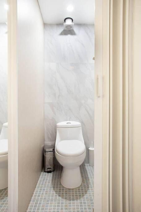 Privada Con Terraza En Polanco. Hostal