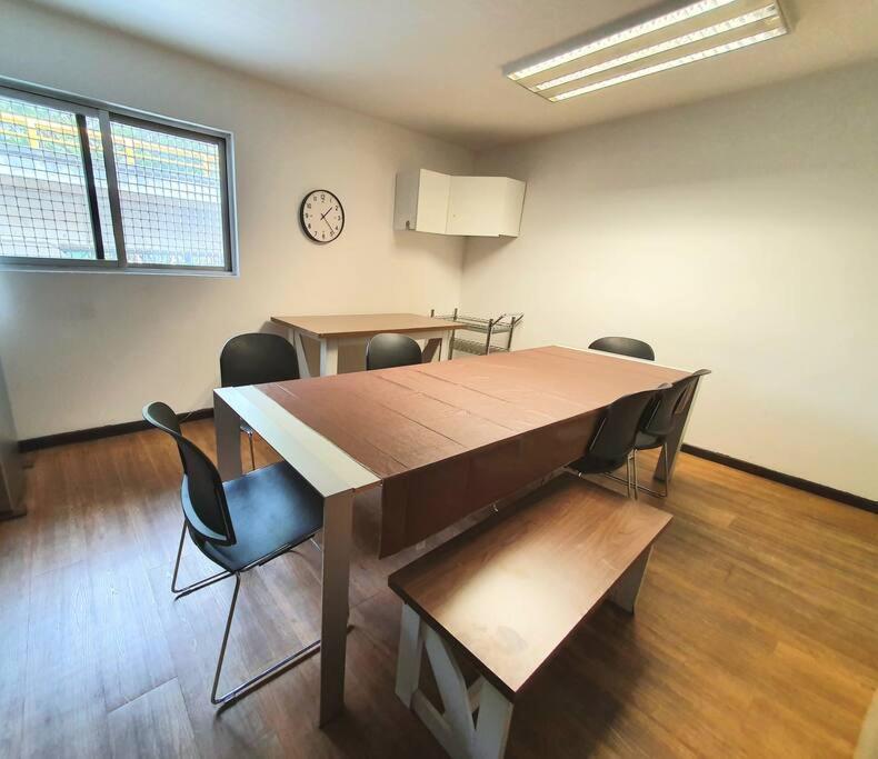 Privada C/ Terraza &escritorio Polanco. Hostal
