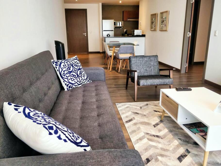 Beautiful Hi-rise, King Size, Hs Wi-fi, Pool, Gym Apartamento México DF