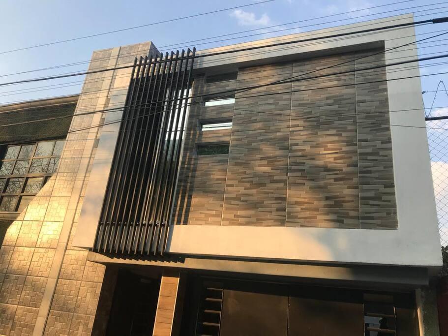 Irving Confortable Con Bano Privado Apartamento *