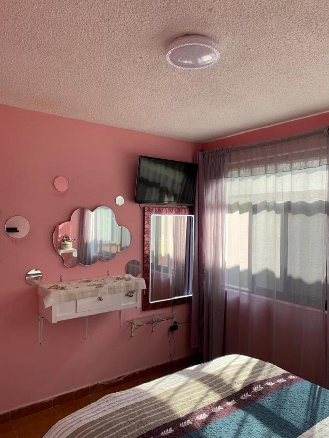 Hermosa Casa A 10 Minutos Del Aeropuerto Habitación en casa particular