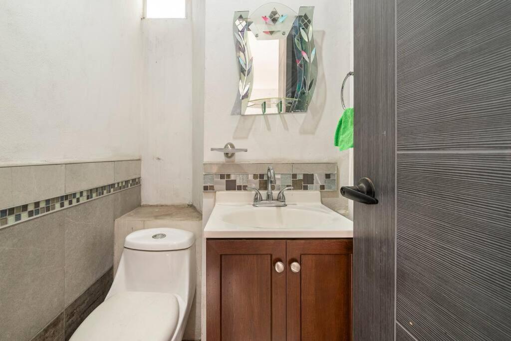 Lui Confortable Moderna Con Bano Privado Apartamento