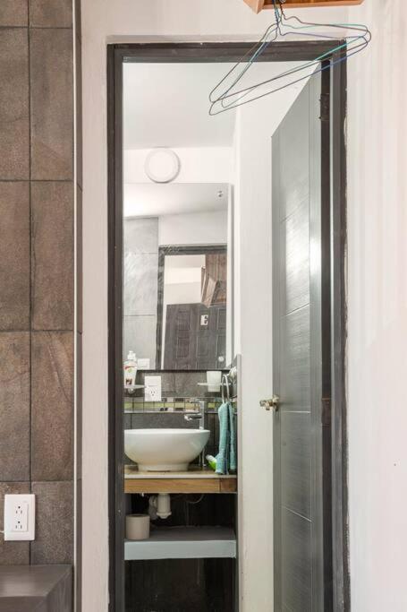 Lui Confortable Moderna Con Bano Privado Apartamento