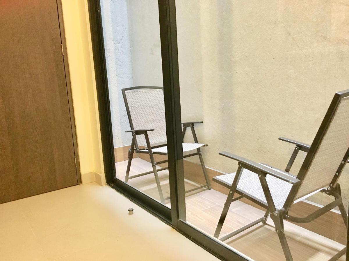 Mondomexico Deluxe Apartment