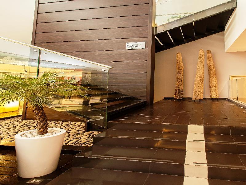 Hotel Nh Valle Dorado 4*