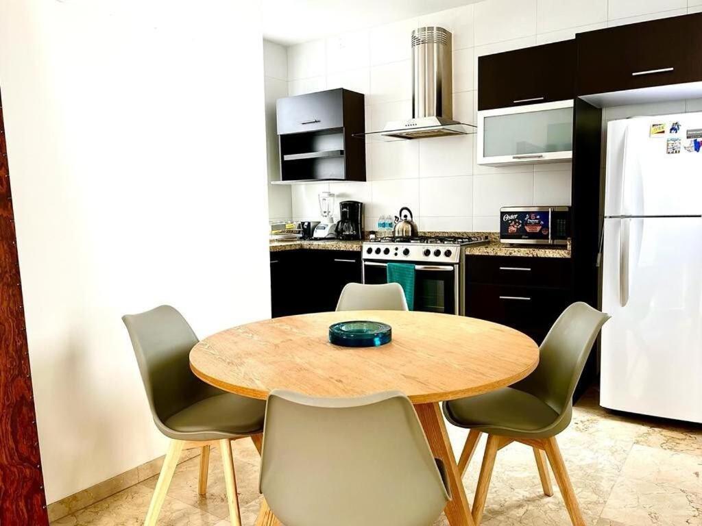 Condesa Amsterdam G Elegant 1br, 1ba Nestled On Amsterdam Avenue