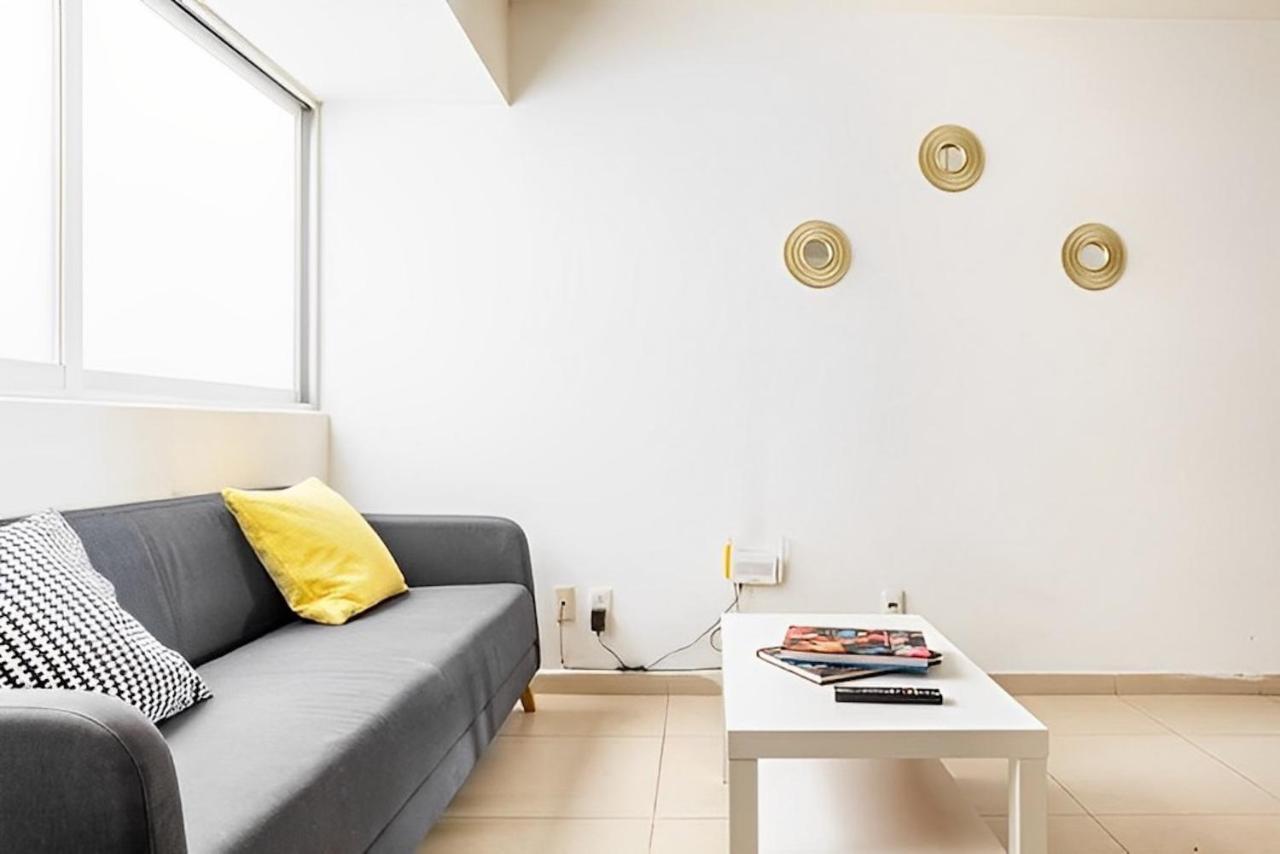 Apartamento Amplio Departamento Con Excelente Ubicación. *