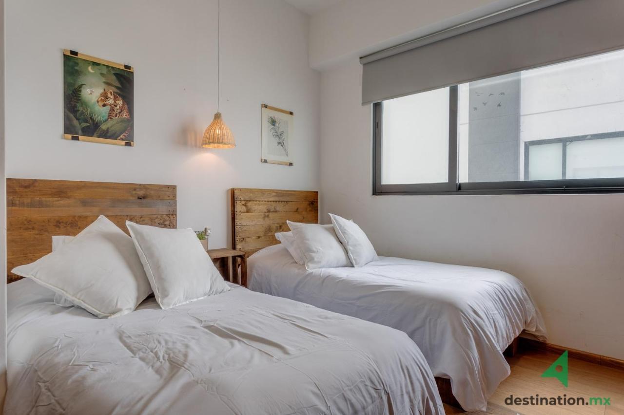 Private Balcony Infinity Pool & Rooftop In La Roma - Queretaro Apartment *