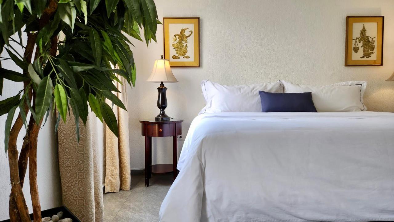 Guest house Casa Tamayo 2*
