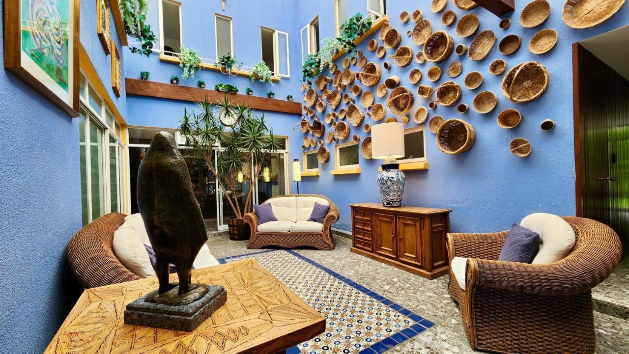 Guest house Casa Tamayo 2*