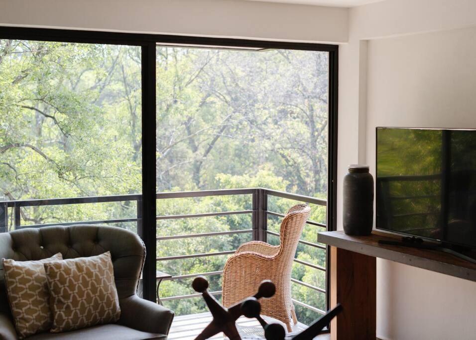 Mr. W Park View Balcony Espana 602