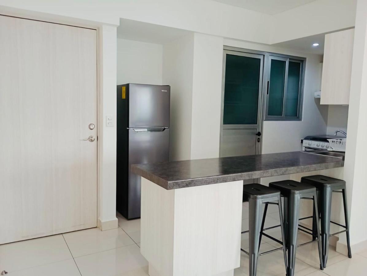 Romulo Ofarril 2parking-3br-2ba México DF