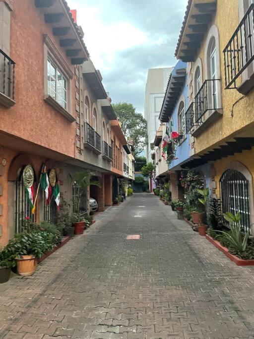 Napoles Suites & * Mexico City