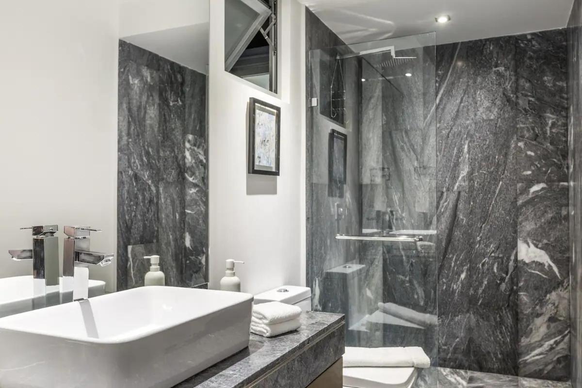 Uppermost 3br, Gym, Roofgarden. Socrates Apartamento *