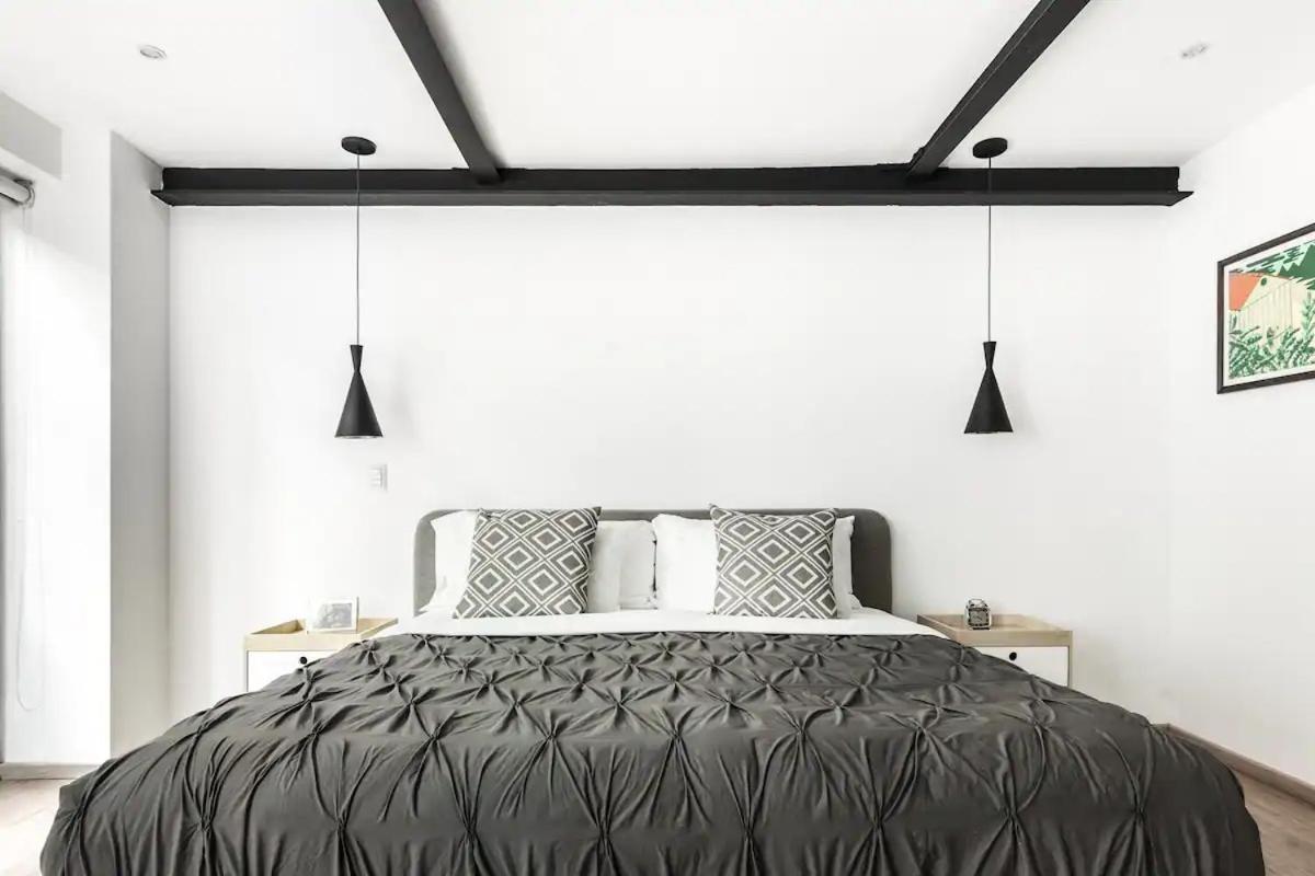 Uppermost 3br, Gym, Roofgarden. Socrates