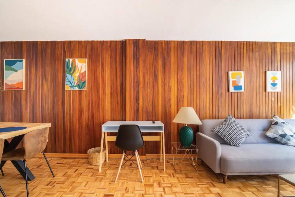 Quiet And Cozy With Terrace, King-size Beds, And Parking Lot Apartamento