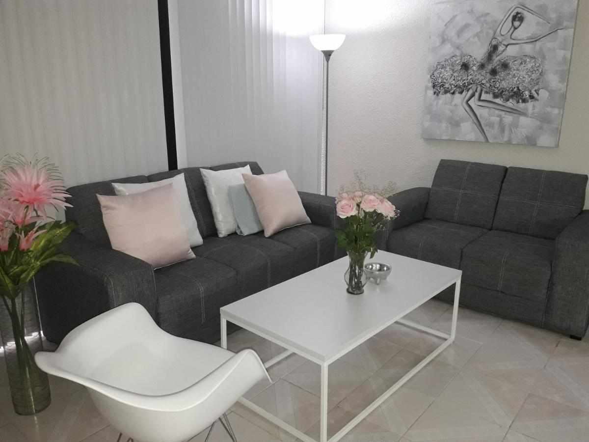 Apartamento Completo 2br Y 2baño Una Cuadra De Reforma Y Zona Rosa *