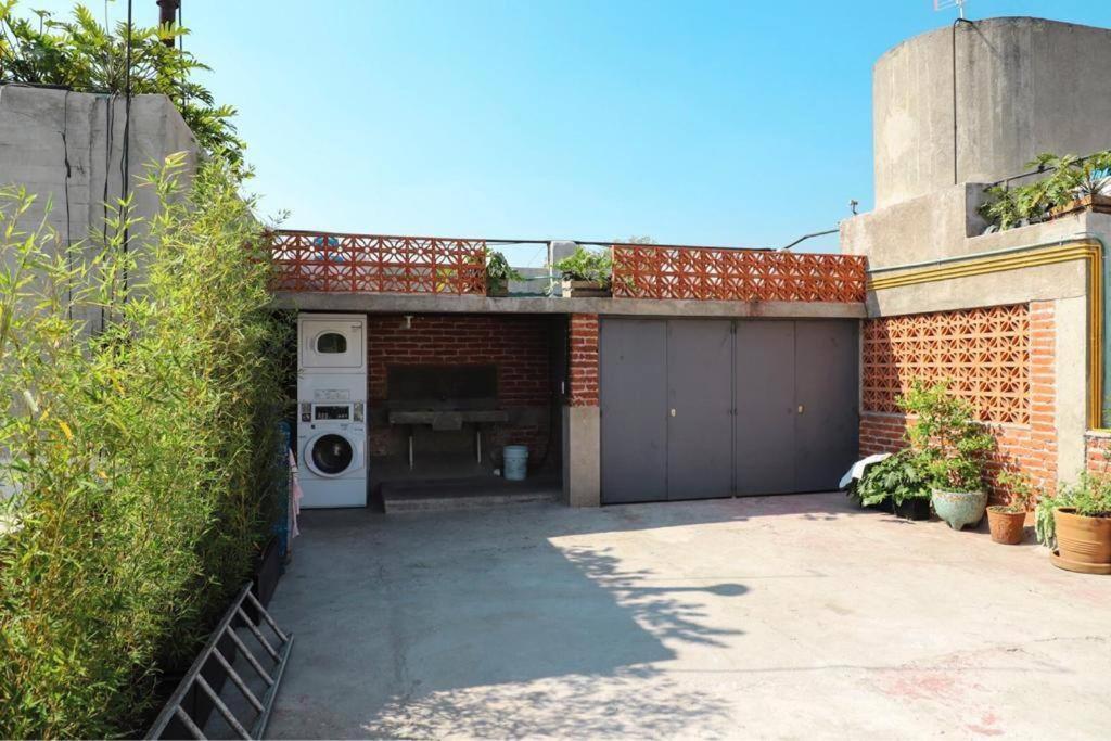 New Mex Inspired Bo-ho Chic With Private Patio And Roof Terrace