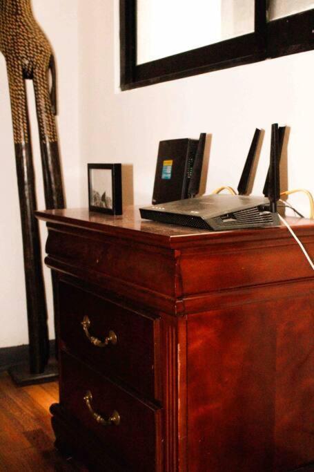 Apartamento New Mex Inspired Bo-ho Chic With Private Patio And Roof Terrace *