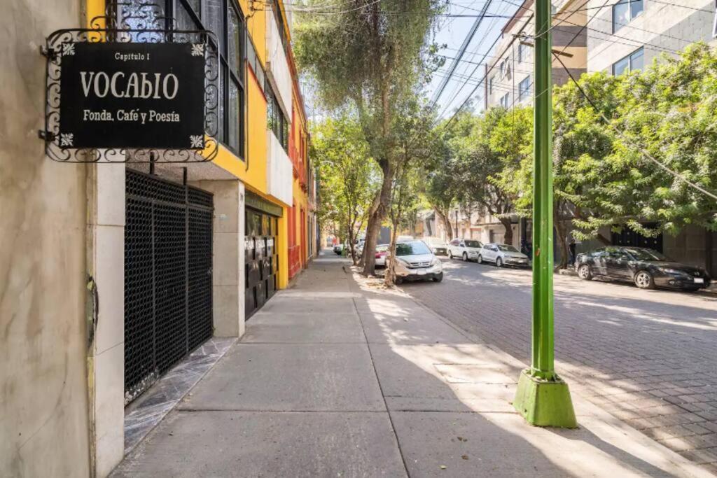 Quiet And Cozy With Terrace, King-size Beds, And Parking Lot Apartamento México DF