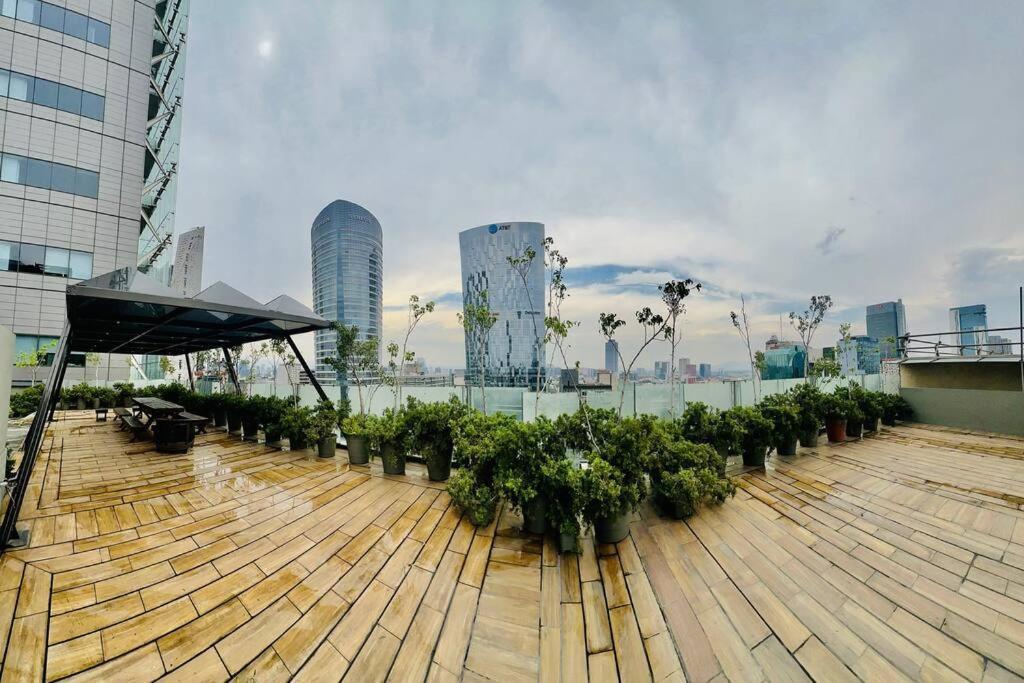 Great Cozy Loft Luxory Pool/ Gym/jacuzzi/roof *