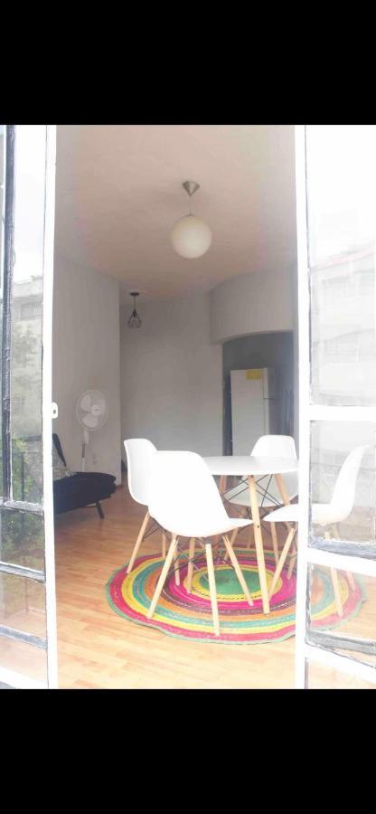 Cool In Classic Building, Roma Apartamento