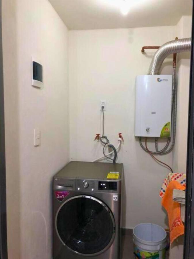 Private In City: 2b 2b Apartamento