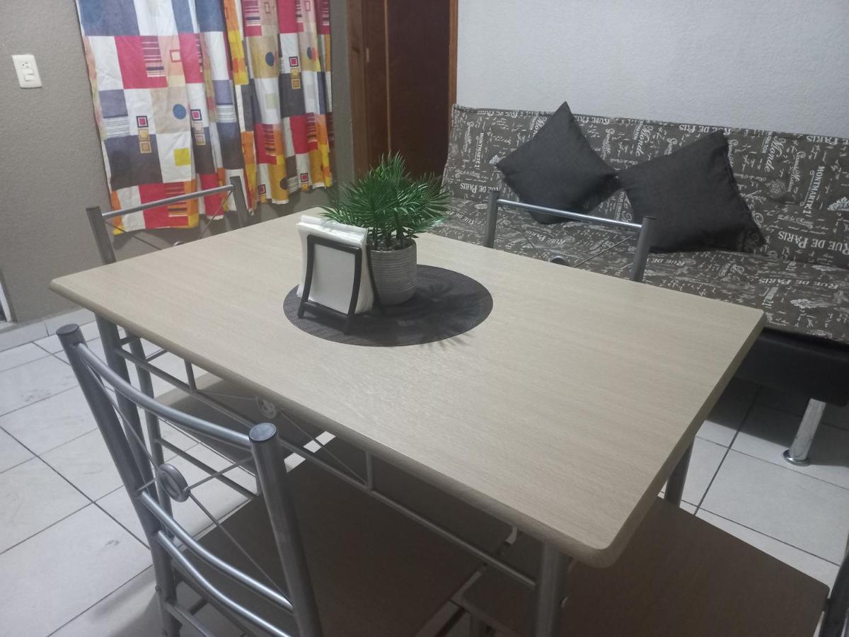 Agradable Y Comodo Departamento A 5 Minutos Del Aeropuerto Apartamento