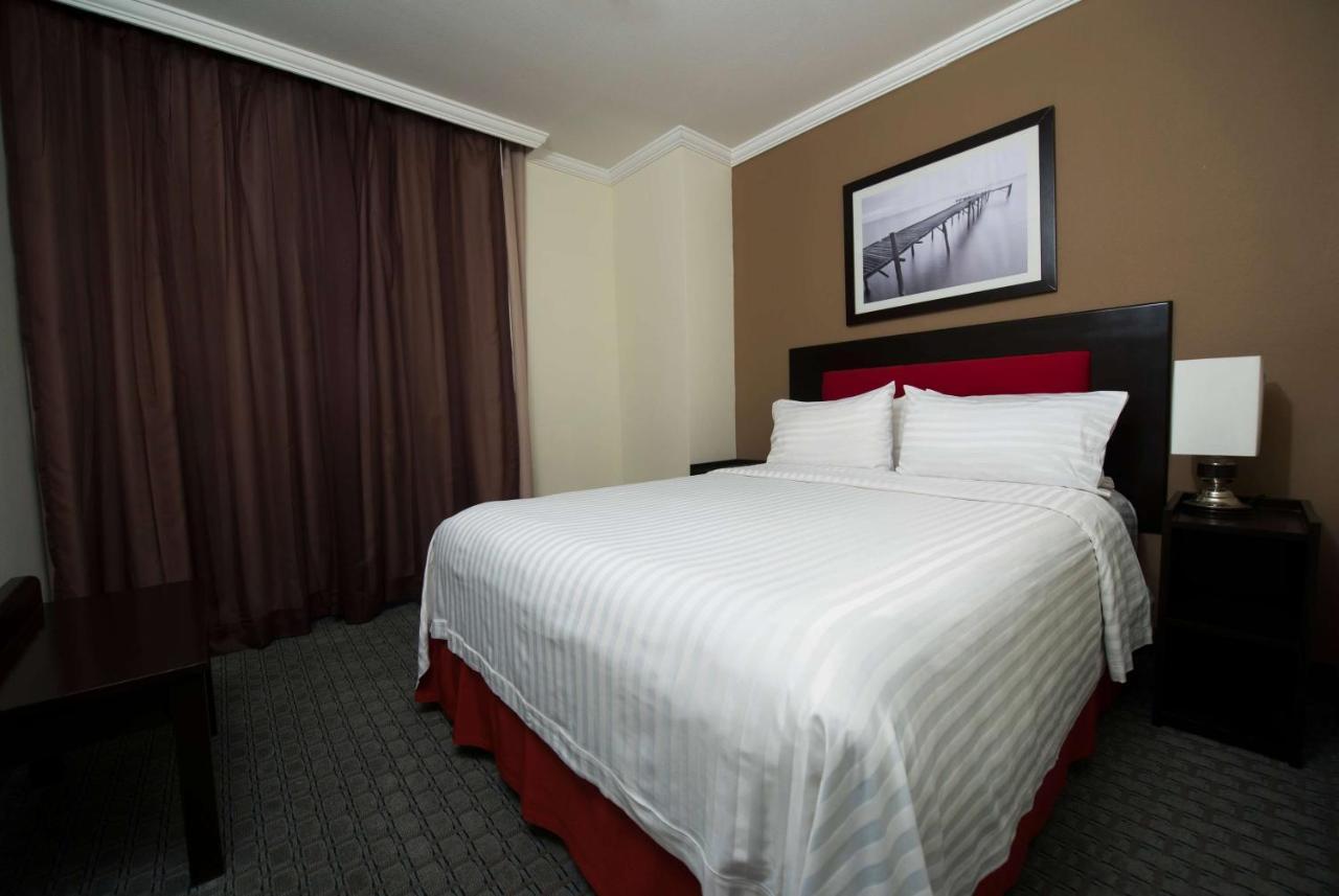 Ramada By Wyndham Ciudad De Perinorte Hotel