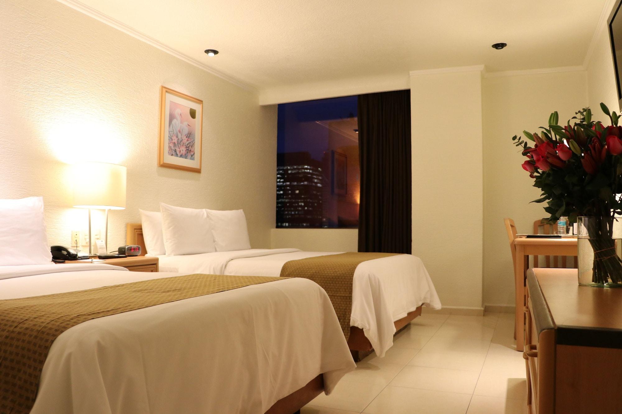 Pf Hotel 4*
