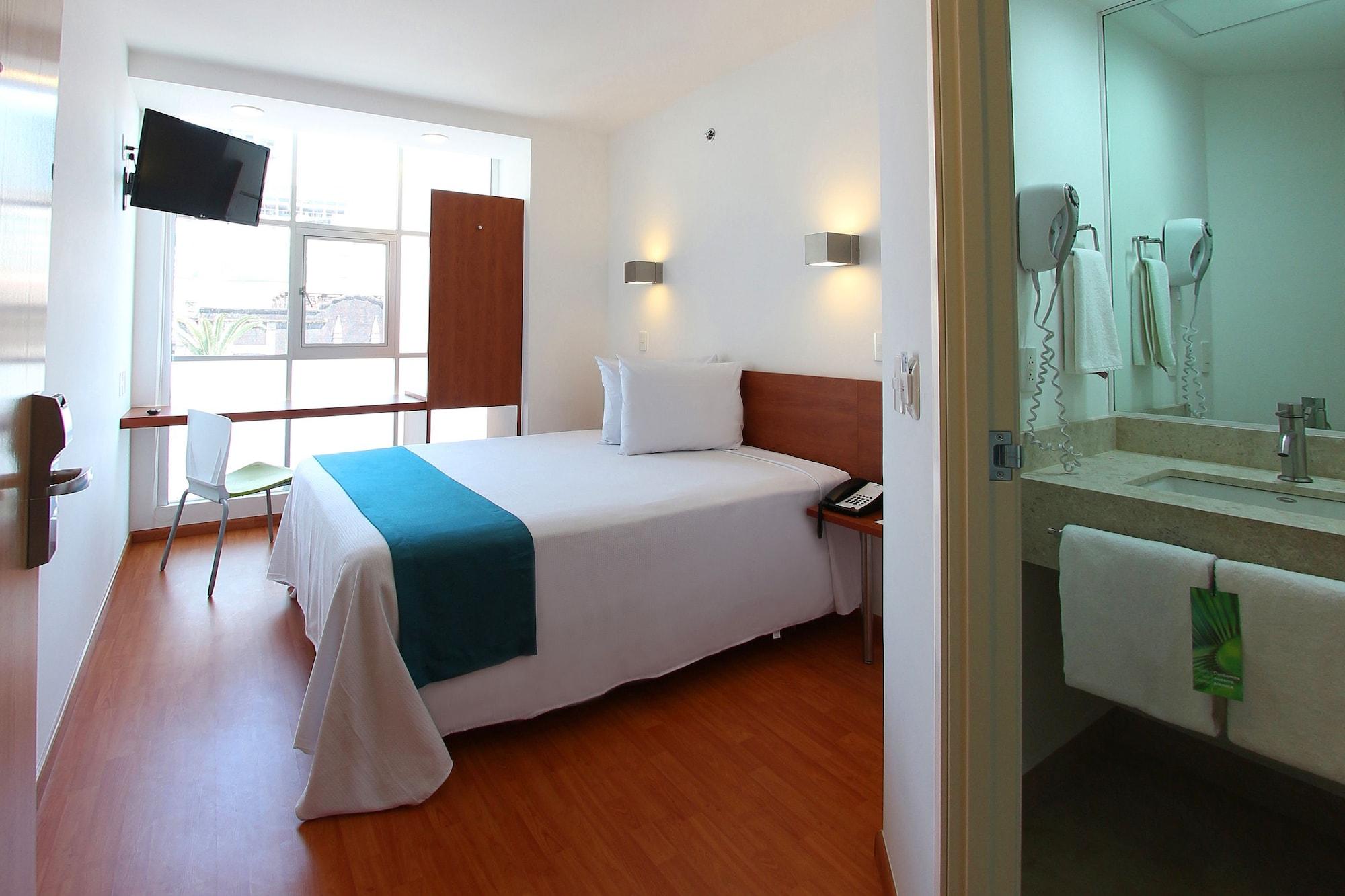 Hotel One Ciudad De Mexico Alameda 3*