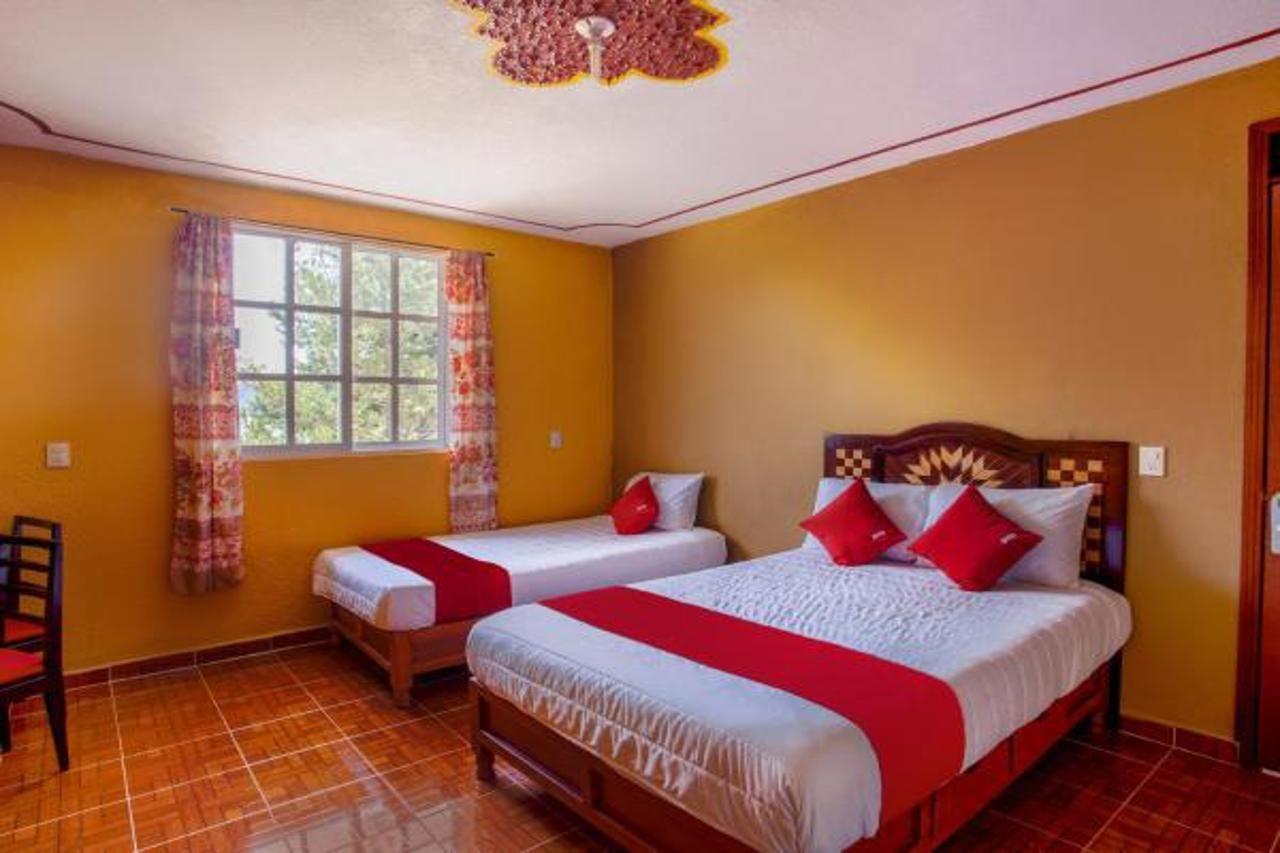 Oyo Torres, Del Carbon Hotel 3*