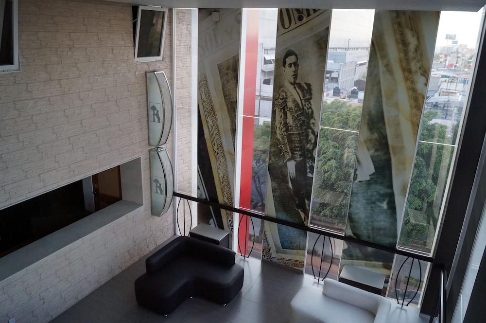 De Madrid Hotel 3*