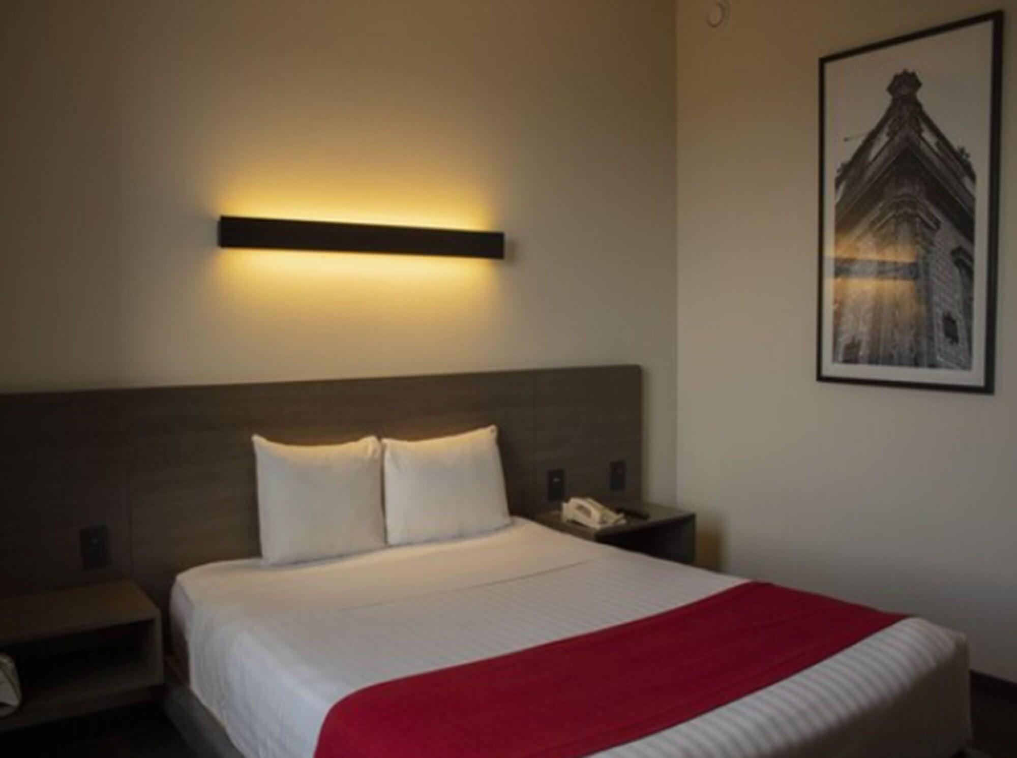 Hotel Express Satelite By Ihg Cidade do México
