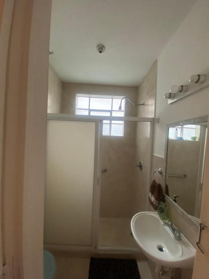 Habitación en casa particular Acogedora Y Confortable Cerca Del Wtc *