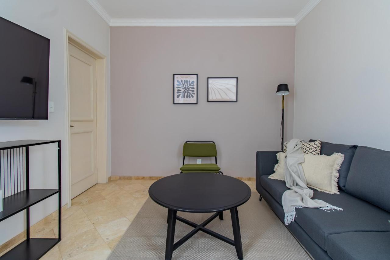 Apartamento Capitalia - - Juan Racine *