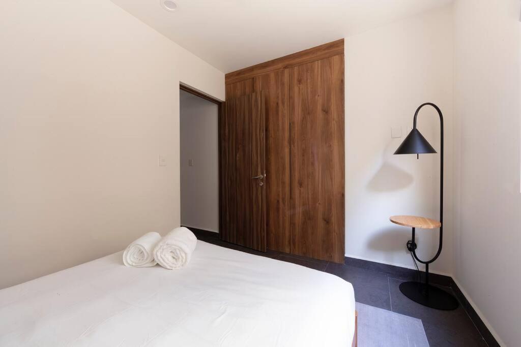 Apartamento Colonia Roma Ideal 4 Personas, Con 2 Recamaras Y Cerca De Todo! *