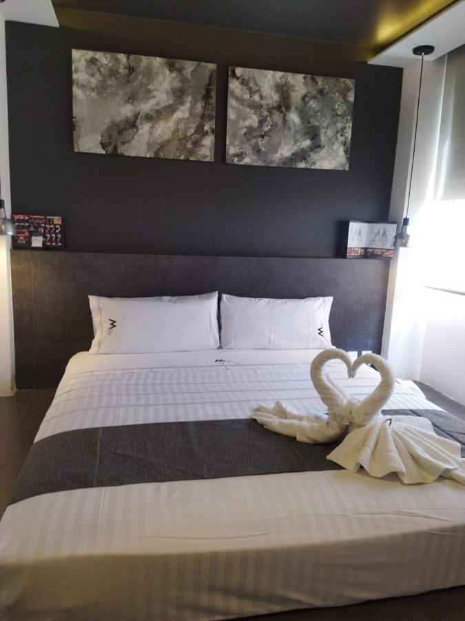 Hotel M Elite Black 4*