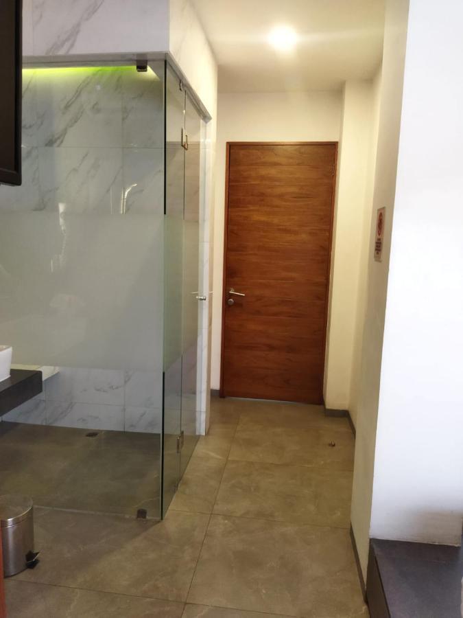 M Elite Black 4* México DF