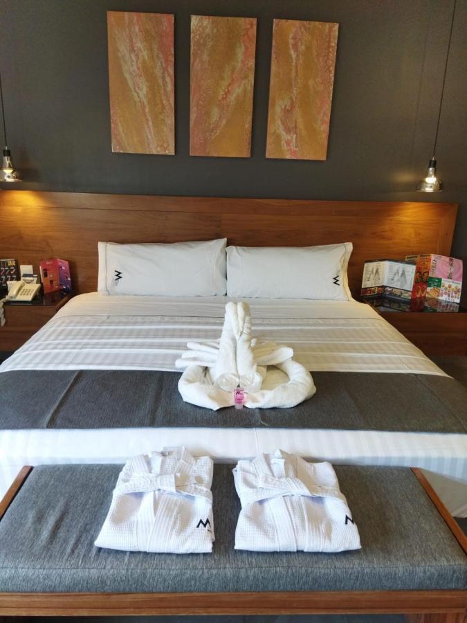 Hotel M Elite Black 4*