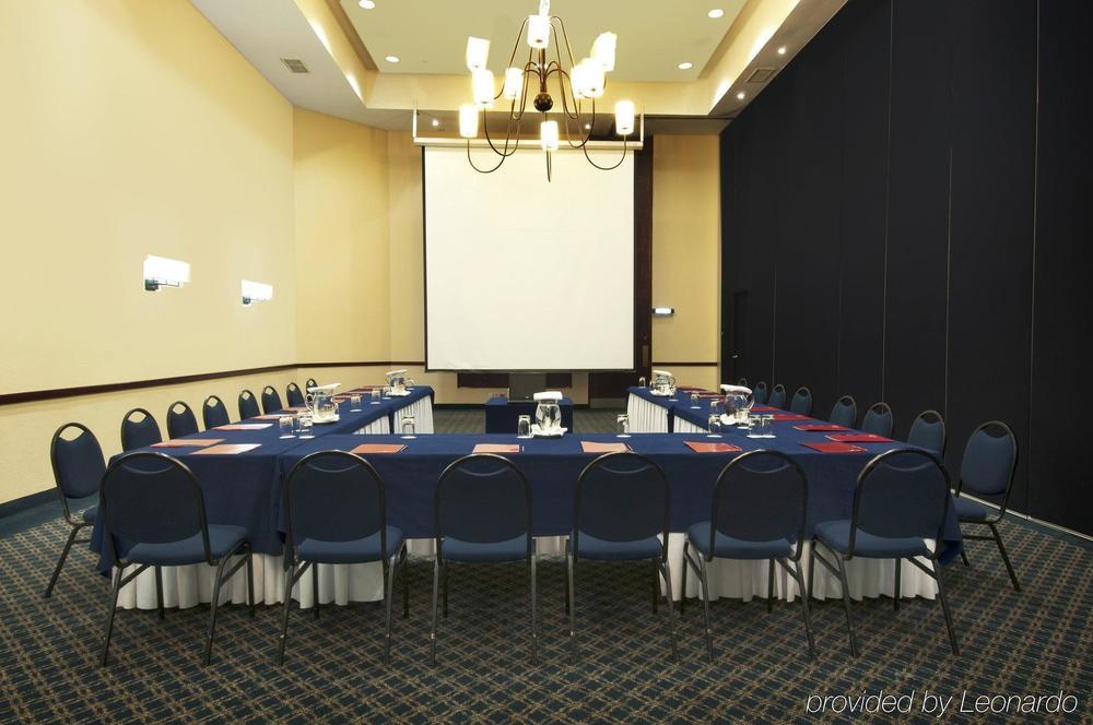 Hotel Fiesta Periferico Sur 4*