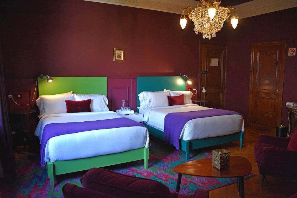 Hotel Pug Seal Polanco Anatole France México DF